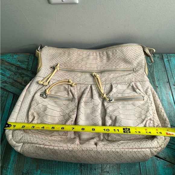 Cavalcanti Genuine Leather Purse Crossbody - Picture 7 of 15